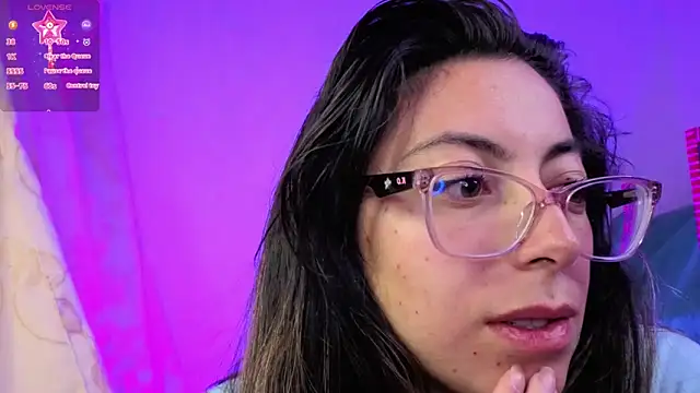 Snapshot of Miranda_sexlove_ chatting on February 23, 7:03 pm Miranda sexlove online show from February 23, 7:03 pm