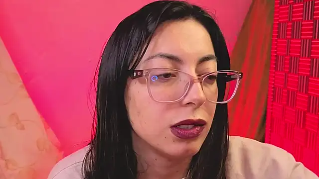 Snapshot of Miranda_sexlove_ chatting on December 18, 7:35 am Miranda sexlove online show from December 18, 7:35 am