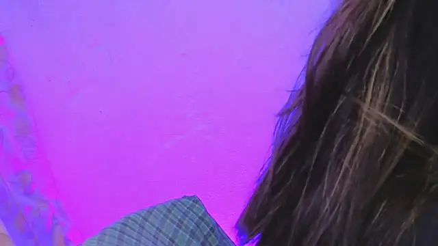 Snapshot of Miranda_sexlove_ chatting on February 9, 6:00 am Miranda sexlove online show from February 9, 6:00 am