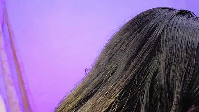 Snapshot of Miranda_sexlove_ chatting on February 16, 6:01 am Miranda sexlove online show from February 16, 6:01 am