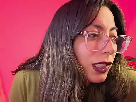 Snapshot of Miranda_sexlove_ chatting on December 16, 7:34 am Miranda sexlove online show from December 16, 7:34 am