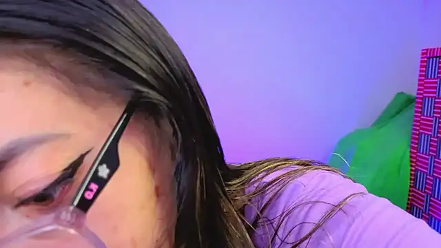 Snapshot of Miranda_sexlove_ chatting on January 9, 7:37 am Miranda sexlove online show from January 9, 7:37 am