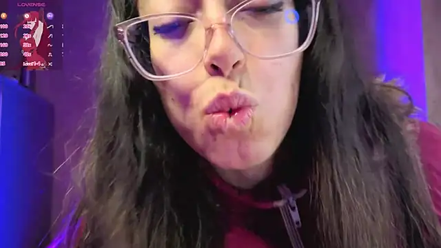 Miranda sexlove  online show from July 3, 5:25 am