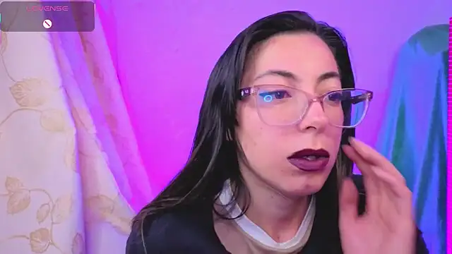 Snapshot of Miranda_sexlove_ chatting on February 11, 6:02 am Miranda sexlove online show from February 11, 6:02 am