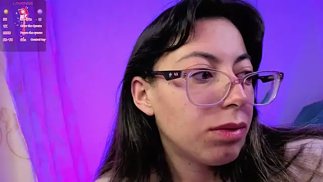 Snapshot of Miranda_sexlove_ chatting on February 21, 11:01 am Miranda sexlove online show from February 21, 11:01 am