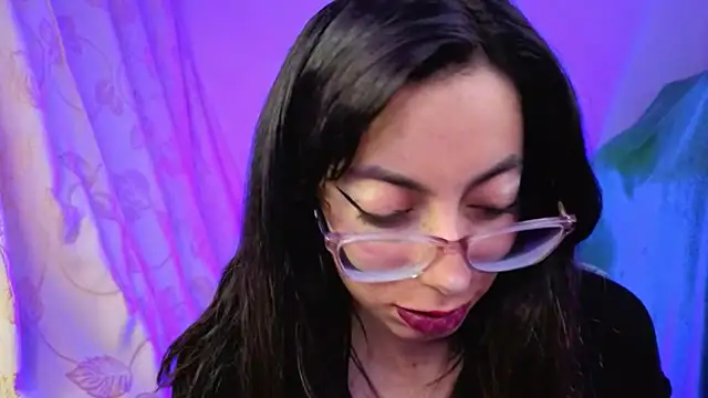 Miranda sexlove  online show from March 10, 7:07 pm