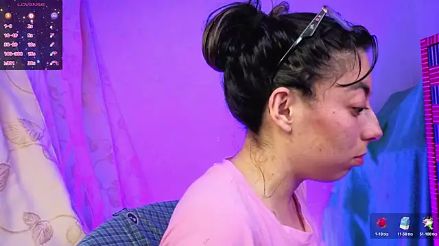 Miranda sexlove  online show from March 14, 7:20 pm