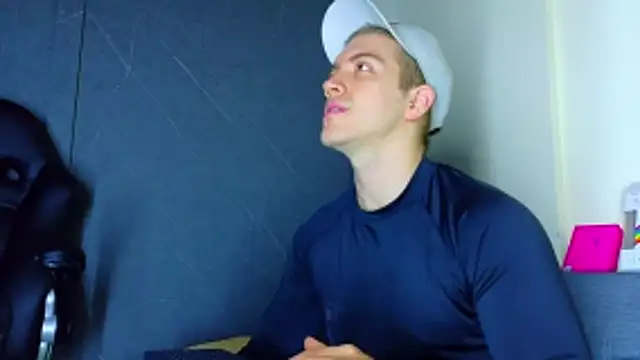 ALANNFERRER online show from March 19, 10:15 am