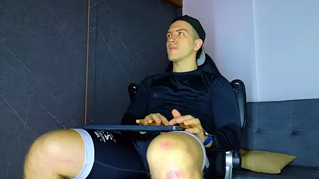 ALANNFERRER online show from February 11, 10:15 am