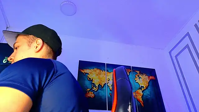 ALANNFERRER online show from November 4, 9:57 am