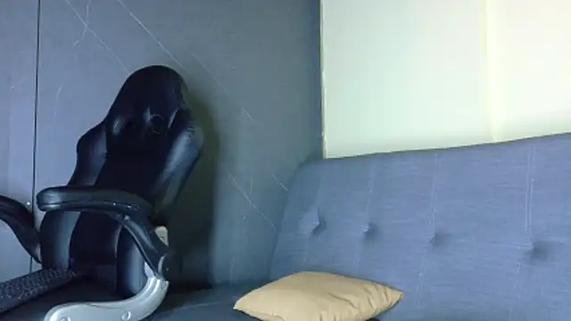 ALANNFERRER online show from March 7, 10:10 am