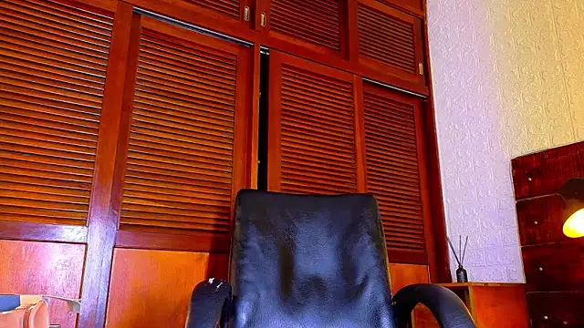 ALANNFERRER online show from October 27, 2:18 pm