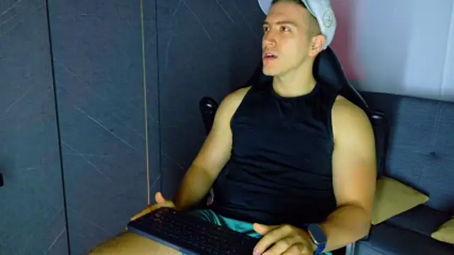 ALANNFERRER online show from February 10, 10:14 am