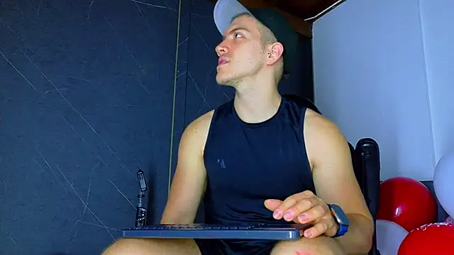 ALANNFERRER online show from February 14, 10:15 am