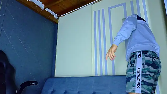 ALANNFERRER online show from April 4, 10:11 am