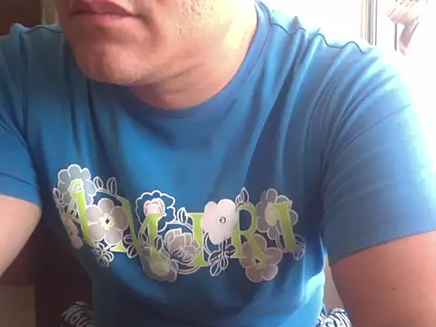 Snapshot of zeusmasterhorny chatting on September 19, 3:38 pm zeusmasterhorny online show from September 19, 3:38 pm