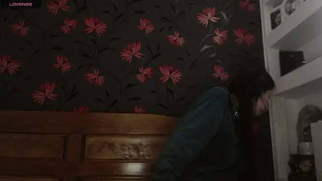 RosieHayes online show from March 13, 12:10 pm