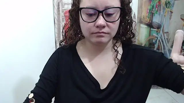 Snapshot of greeneyes_nurse chatting on December 3, 8:52 pm greeneyes nurse online show from December 3, 8:52 pm