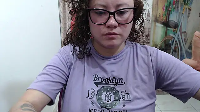 Snapshot of greeneyes_nurse chatting on November 21, 7:57 pm greeneyes nurse online show from November 21, 7:57 pm