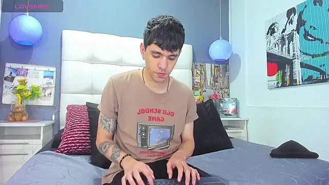 Matteo12  online show from October 27, 3:07 am