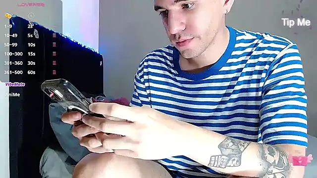 Snapshot of Matteo12_ chatting on January 16, 7:01 am Matteo12 online show from January 16, 7:01 am