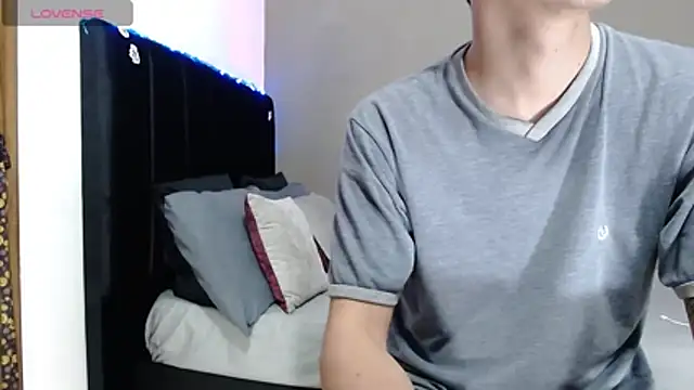 Snapshot of Matteo12_ chatting on January 15, 7:01 am Matteo12 online show from January 15, 7:01 am