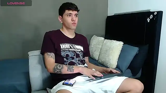 Matteo12  online show from May 1, 11:10 pm