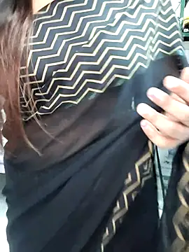 Snapshot of Cutie_nila26 chatting on November 9, 6:28 am Cutie nila26 online show from November 9, 6:28 am