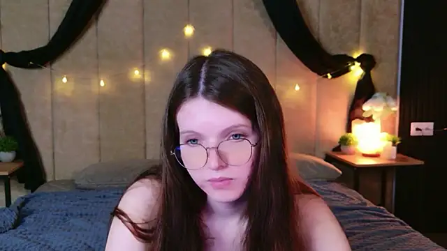 Snapshot of Gaby_Essen chatting on November 12, 8:45 pm Gaby Essen online show from November 12, 8:45 pm