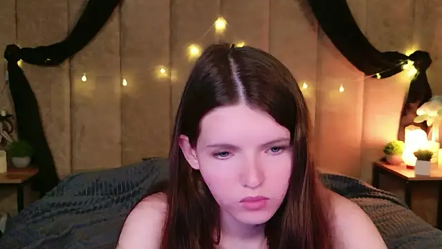 Snapshot of Gaby_Essen chatting on November 14, 8:45 pm Gaby Essen online show from November 14, 8:45 pm