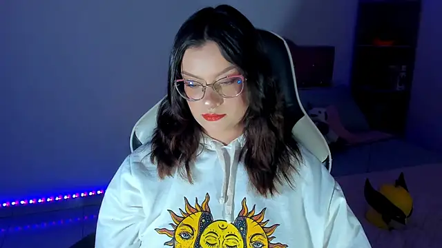 OphelianaRose33 online show from April 14, 10:48 pm