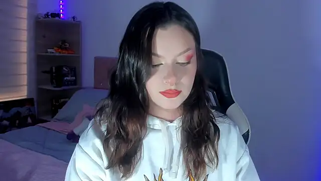 OphelianaRose33 online show from June 24, 9:23 pm