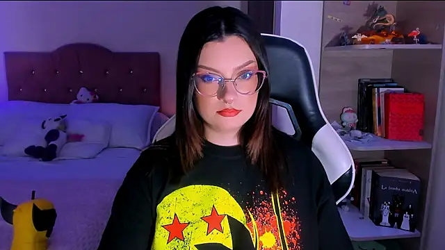 OphelianaRose33 online show from February 21, 10:01 pm