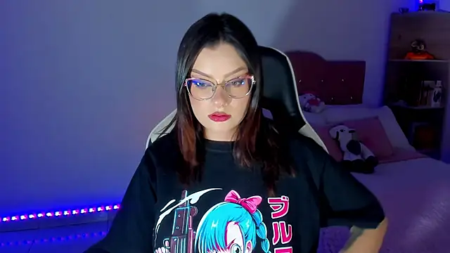 OphelianaRose33 online show from April 10, 11:12 pm