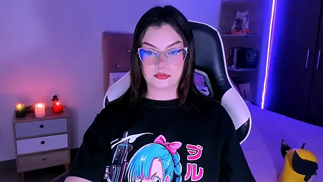 OphelianaRose33 online show from December 2, 10:00 pm