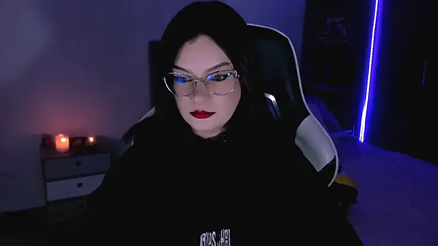 Snapshot of OphelianaRose33 chatting on September 14, 10:32 pm OphelianaRose33 online show from September 14, 10:32 pm