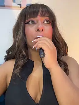 Snapshot of Kass_1 chatting on November 13, 2:37 am Kass 1 online show from November 13, 2:37 am