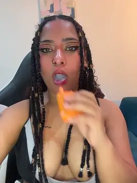 Snapshot of Kass_1 chatting on November 26, 3:39 am Kass 1 online show from November 26, 3:39 am