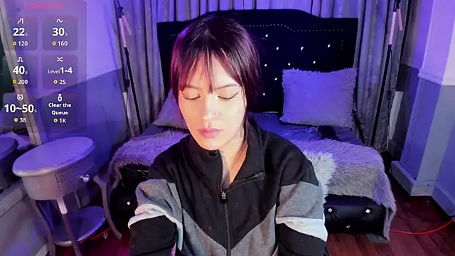 Snapshot of Jolie_price chatting on September 25, 2:28 am Jolie price online show from September 25, 2:28 am