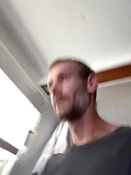 Hungwell1515 online show from November 15, 5:50 pm