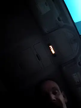 Hungwell1515 online show from February 12, 11:26 pm