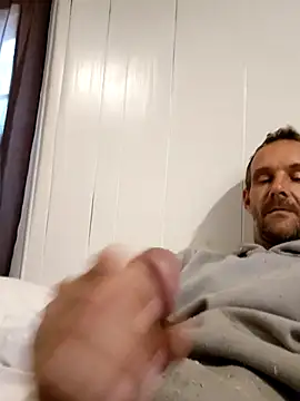 Hungwell1515 online show from November 12, 1:59 pm