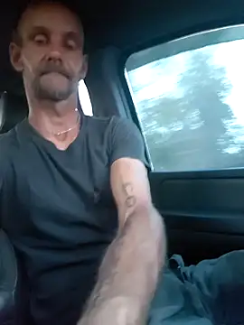 Hungwell1515 online show from February 26, 11:27 pm