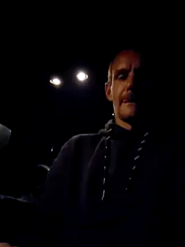 Hungwell1515 online show from November 2, 7:24 am