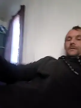 Hungwell1515 online show from February 9, 1:31 pm