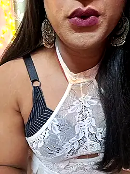 Snapshot of tharki-anand chatting on July 17, 6:32 am tharki-anand online show from July 17, 6:32 am