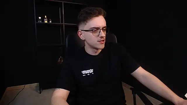 FelixStarkk online show from May 15, 5:22 pm