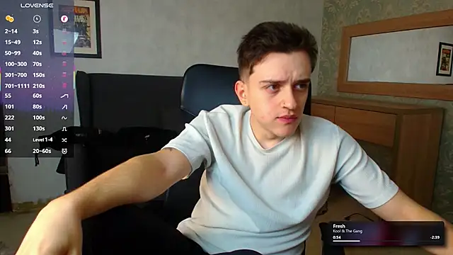 FelixStarkk online show from December 18, 5:34 am