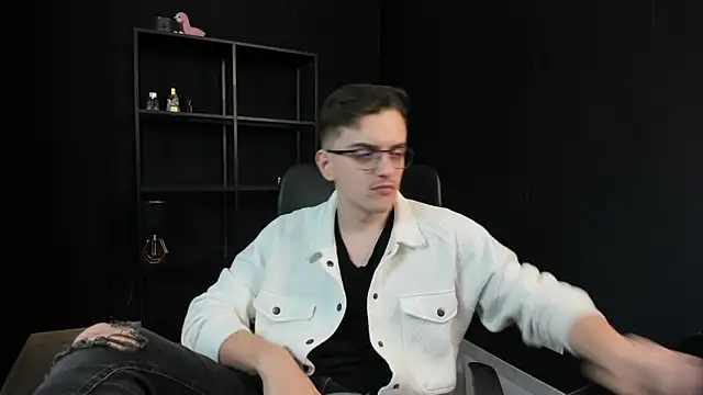 FelixStarkk online show from May 3, 5:12 am