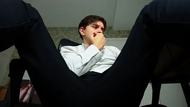 Snapshot of FelixStarkk chatting on October 5, 4:47 am FelixStarkk online show from October 5, 4:47 am
